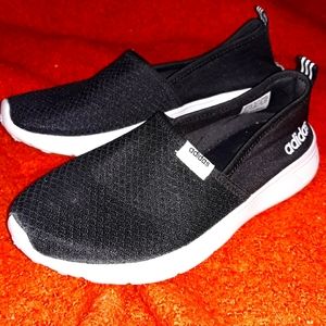 Adidas slip on tennis shoes size 7 womens